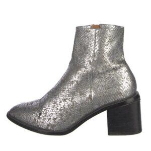 Robert Clergerie Xenia Silver leather bootie size 10